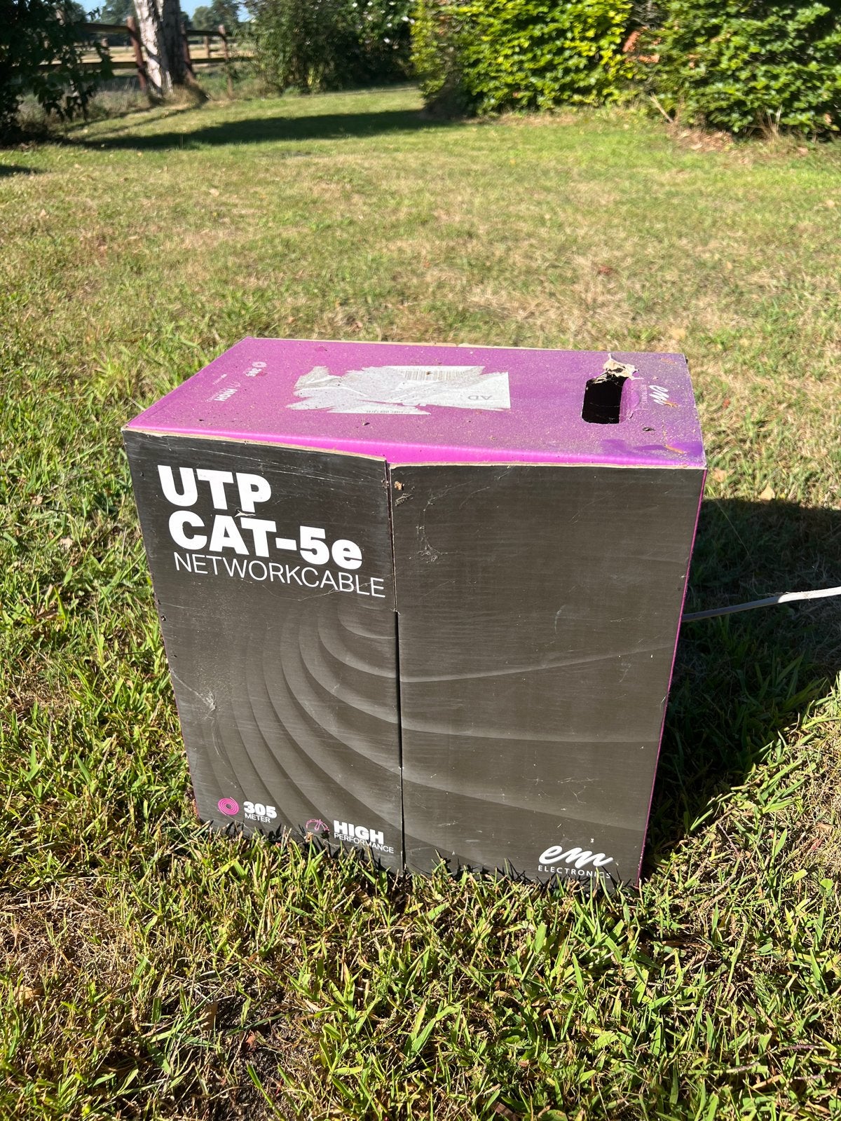UTP CAT-5e Netwerkkabel - 305 meter rol, Computers en Software, Pc- en Netwerkkabels, Ophalen, Zo goed als nieuw