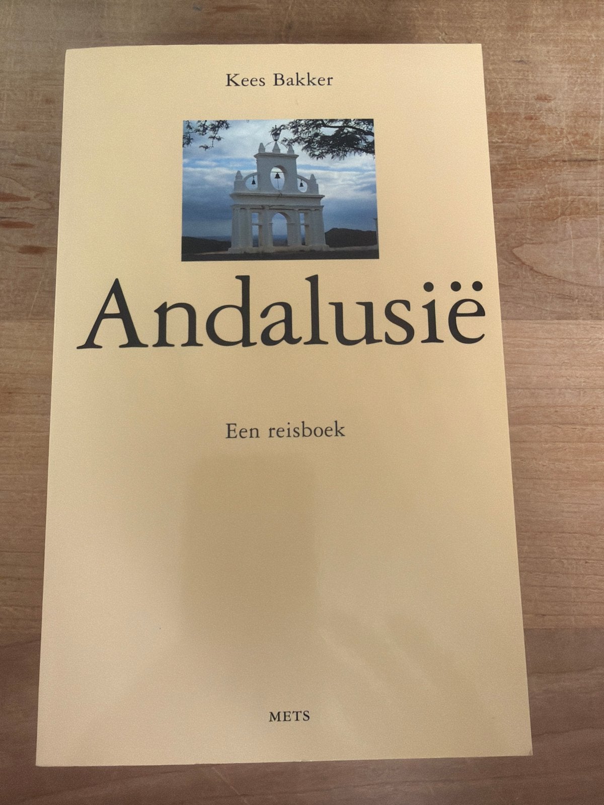 Andalusië: Een Reisboek door Kees Bakker, Europa, Ophalen of Verzenden, Reisgids of -boek, Gelezen