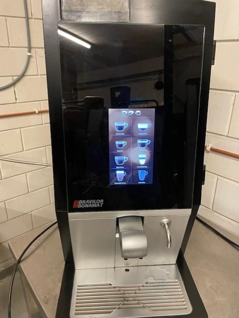 Bravilor Esprecouis 12 touchscreen met led-verlichting, Niet ingevuld, Espresso apparaat, Niet ingevuld, Zo goed als nieuw