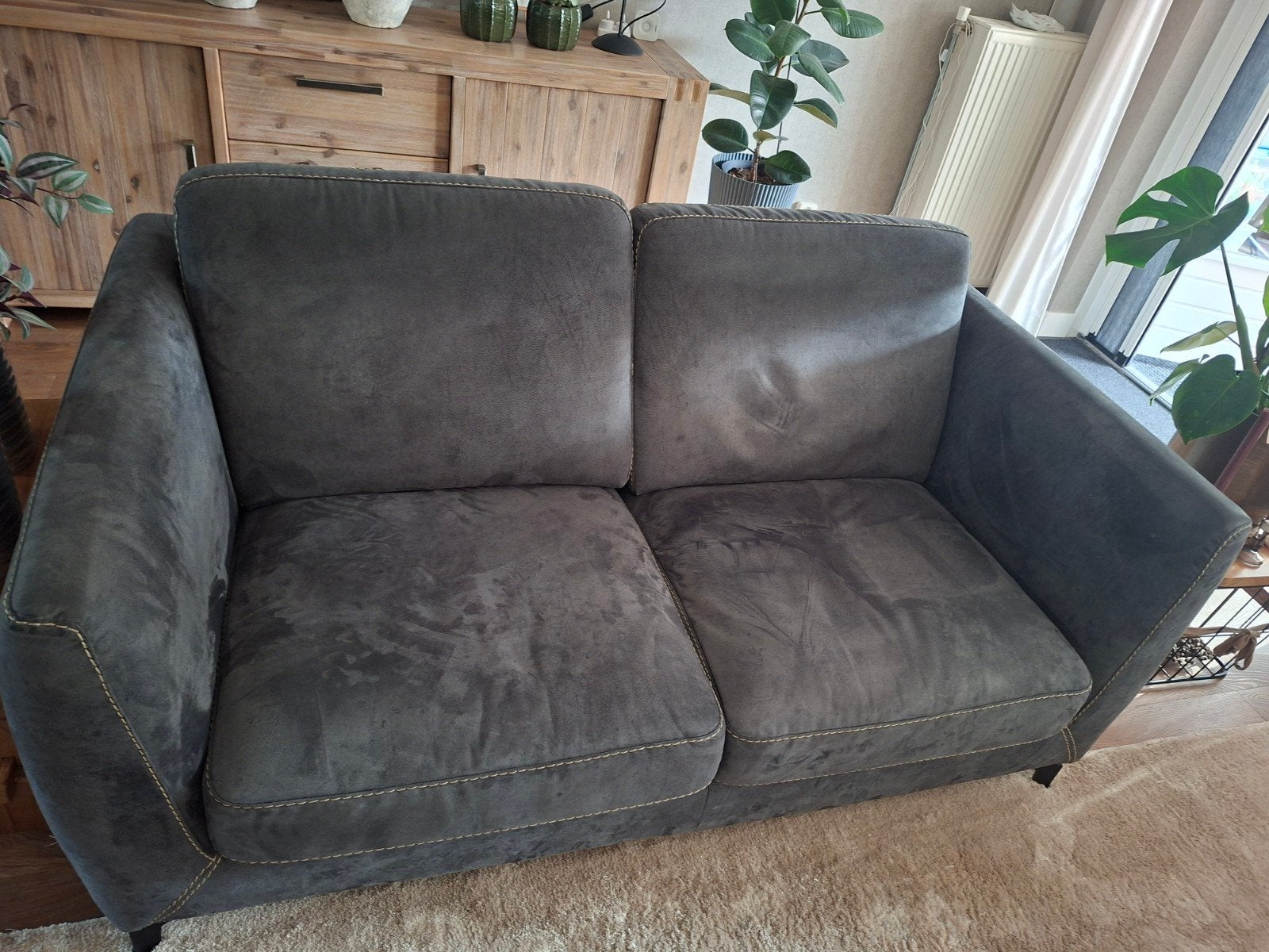 Grijze bank de afmeting is 160 x 90., Ophalen, Gebruikt, 150 tot 200 cm, Tweepersoons
