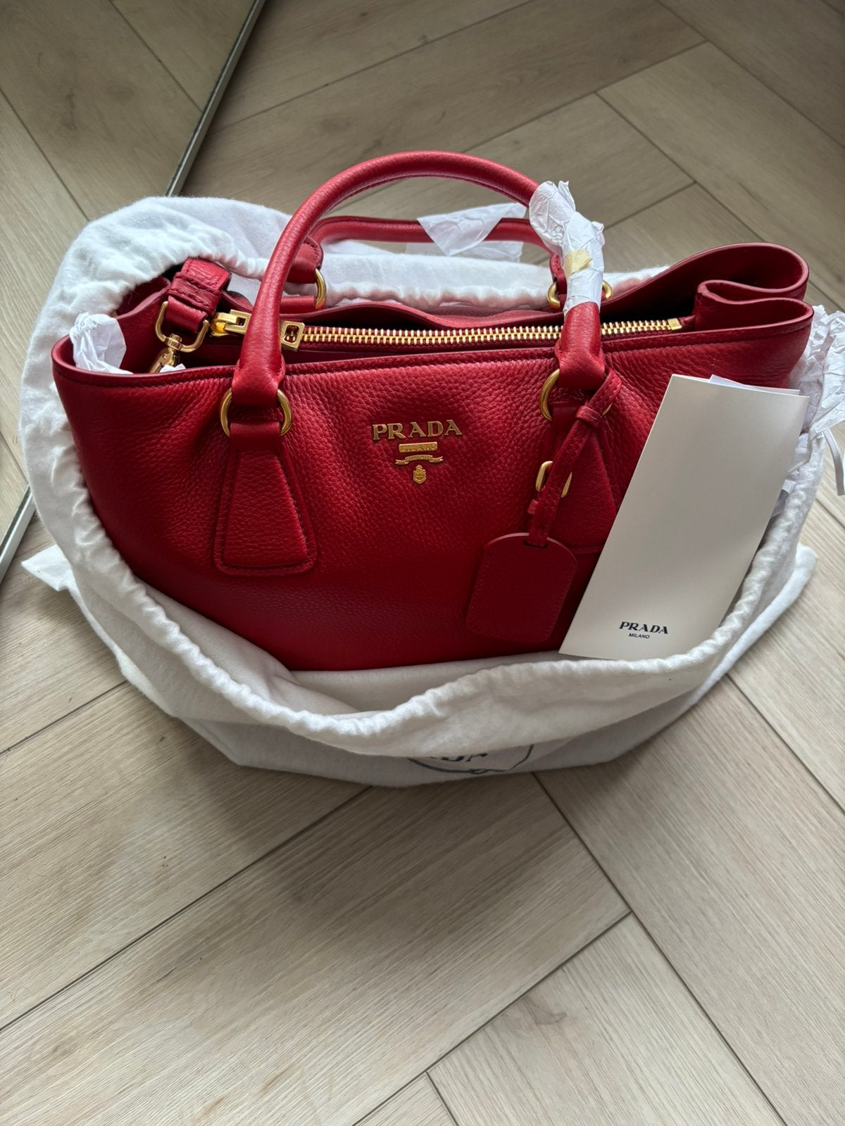 Prada tote tas origineel en nieuw!, Ophalen of Verzenden, Nieuw, Rood, Handtas