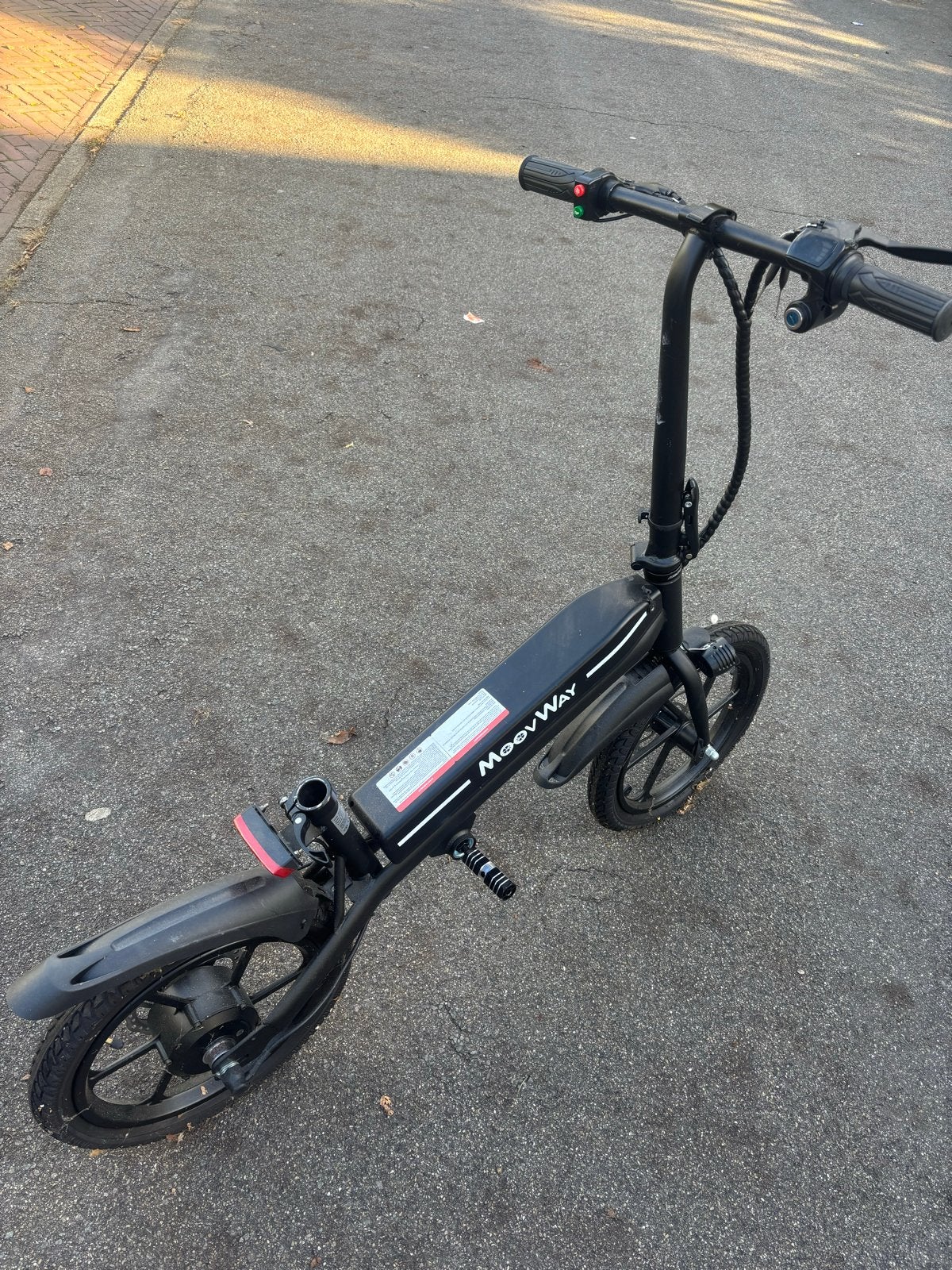 Elektrische Fiets Showmodel - Zonder Trappers Zadel kwijt, Ophalen, Moovway, M, Zo goed als nieuw