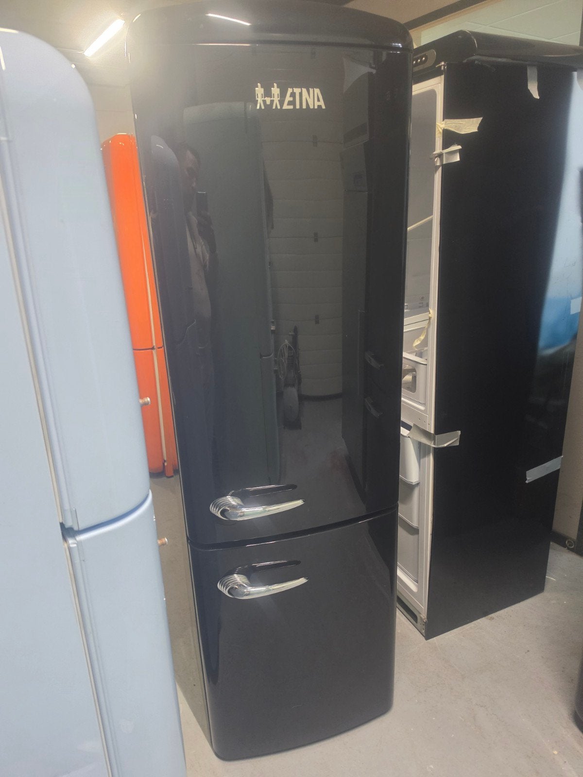 ETNA koelkast vriescombinatie no frost, Witgoed en Apparatuur, Koelkasten en IJskasten, Ophalen, 200 liter of meer, Met aparte vriezer