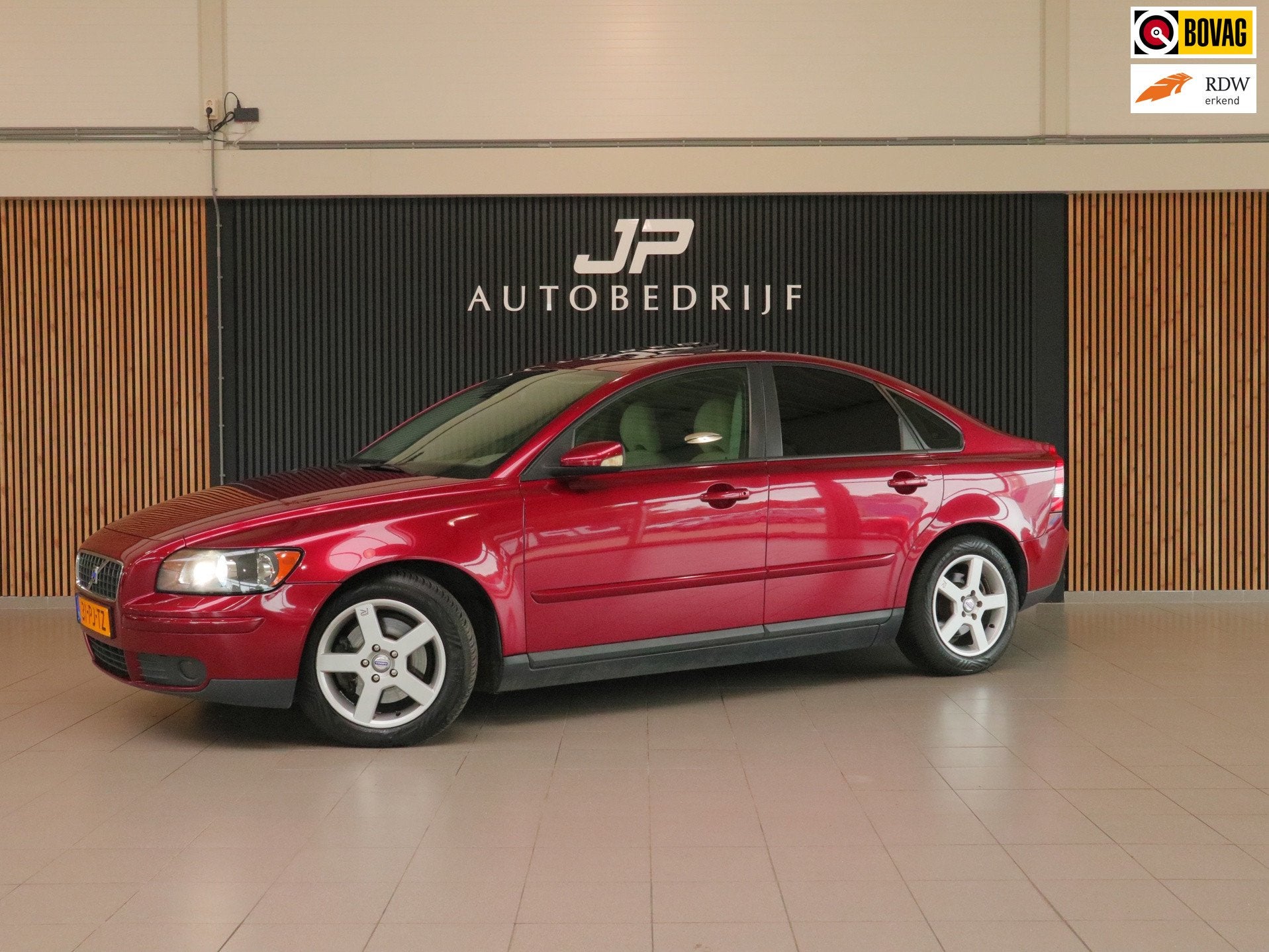 Volvo S40 2.4i Summum | LPG | Automaat | Cruise | Stoelverwa, Auto's, Dealer onderhouden, Gebruikt, 2435 cc, Stoelverwarming