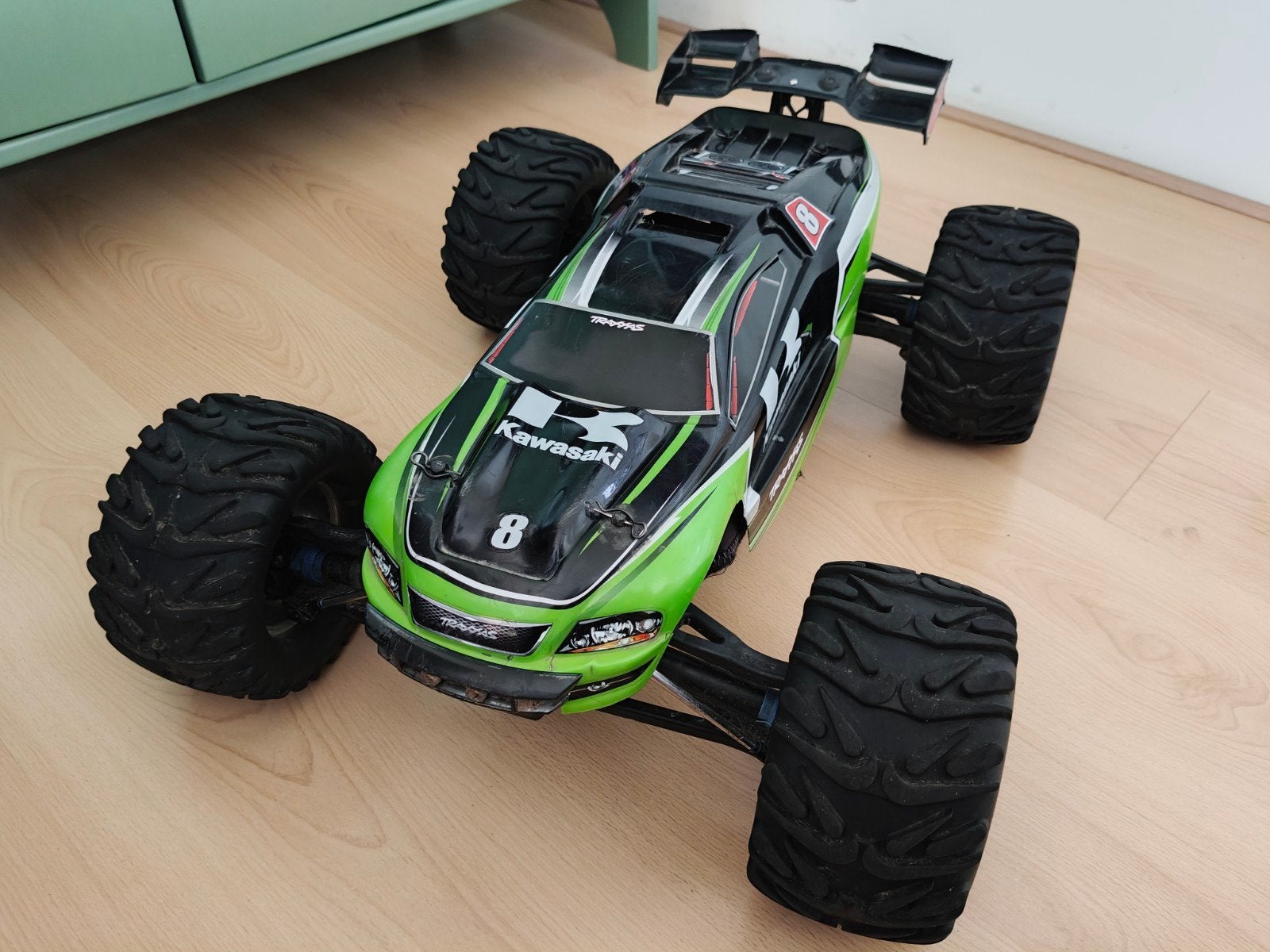 Traxxas E-Revo RC auto - Geheel nagelopen, Hobby en Vrije tijd, Gebruikt, Auto offroad, RTR (Ready to Run), Schaal 1:8