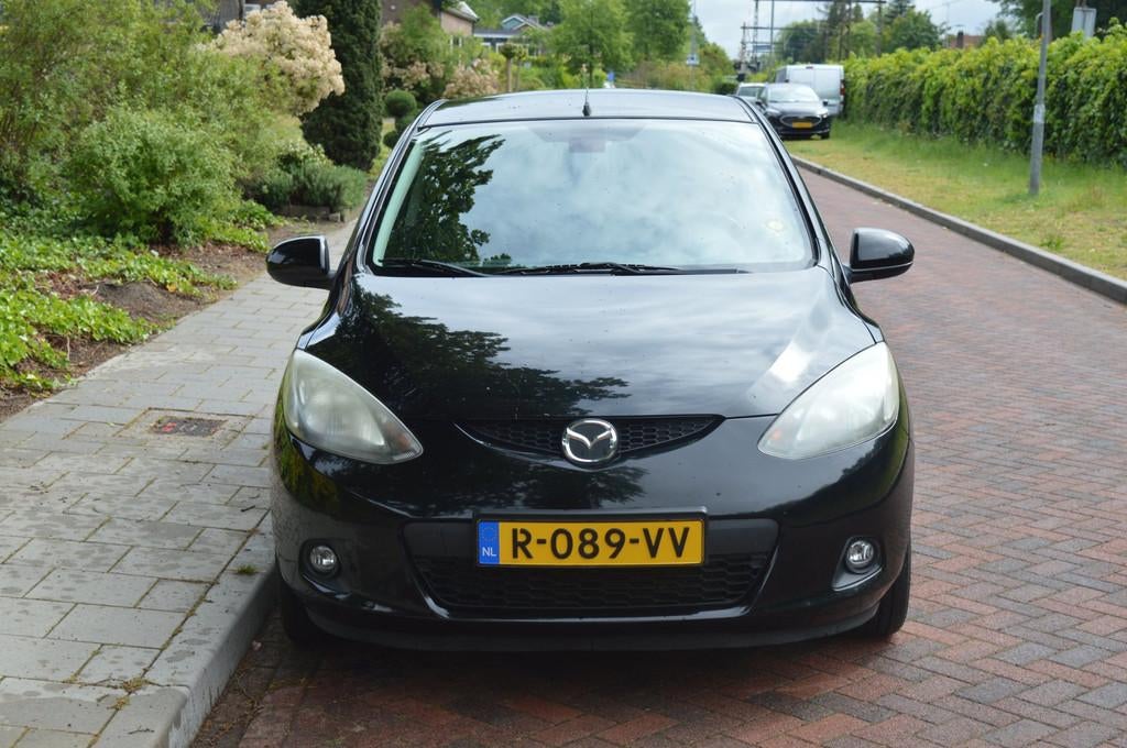 Mazda 2 1.3hp S-VT Touring, Voorwielaandrijving, Gebruikt, 4 cilinders, 4 stoelen