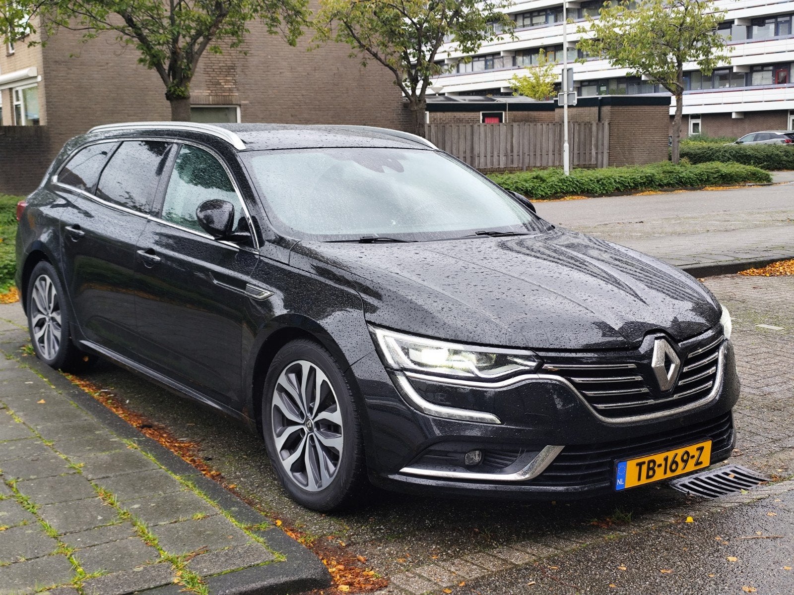 Renault Talisman Energy dCi 110pk 2018 Zwart, Auto's, Voorwielaandrijving, 4 cilinders, 1850 kg, Zwart