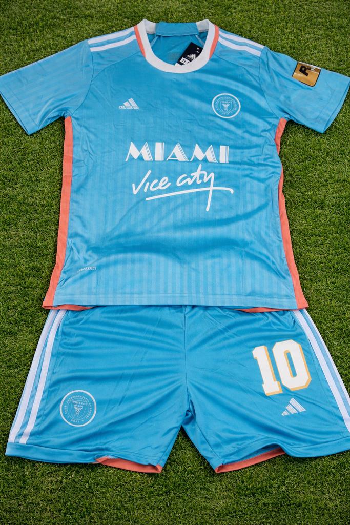 Messi 10 - Miami - GTA Vice City tenue - Adidas, Verzenden, Nieuw, Jongen of Meisje