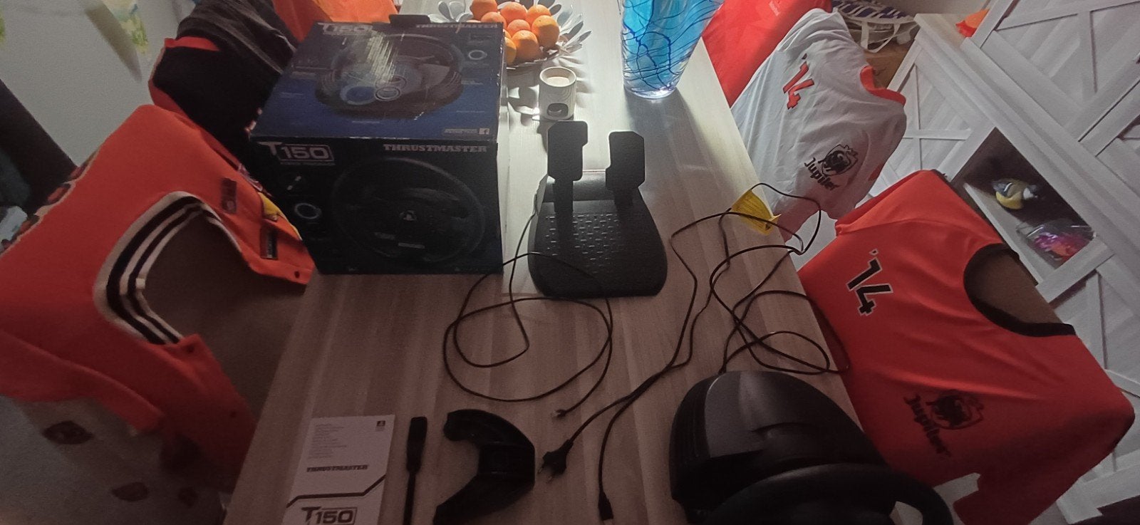 Thrustmaster t150 stuur, Spelcomputers en Games, 1 speler, Racen en Vliegen, Ophalen of Verzenden, Zo goed als nieuw