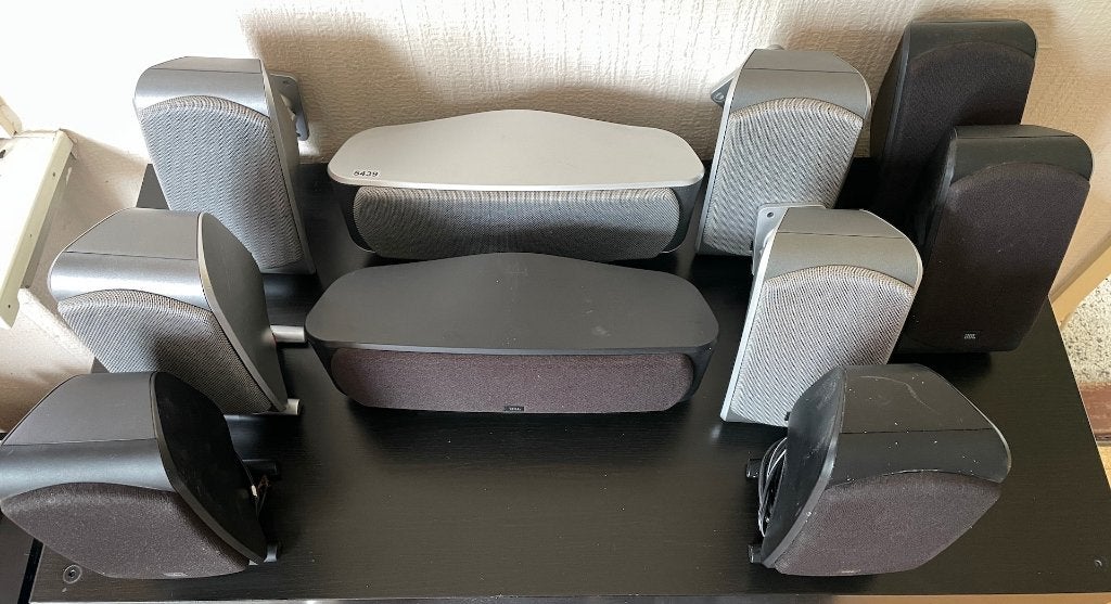 JBL SCS200 satelliet en center speakers (2 sets) opruimimg