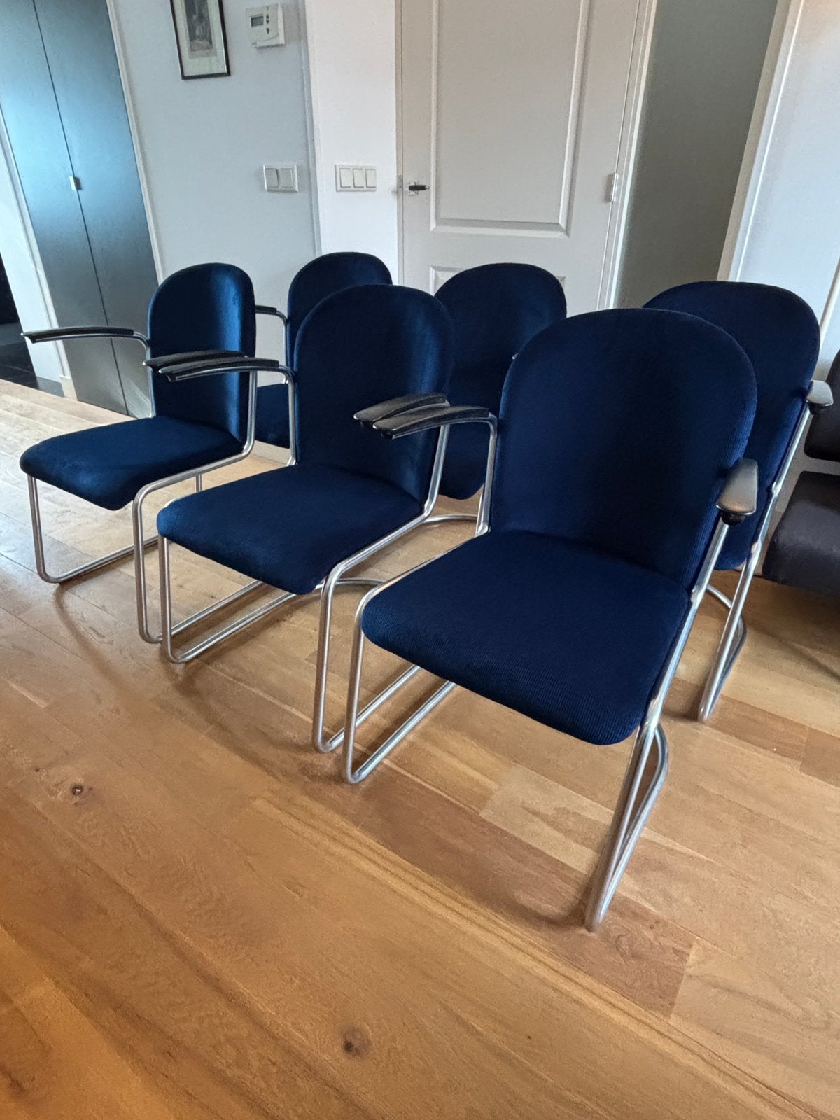 6x Gispen 413 stoel vintage jaren 50/60 nieuwe bekleding, Ophalen, Blauw, Zo goed als nieuw, Metaal
