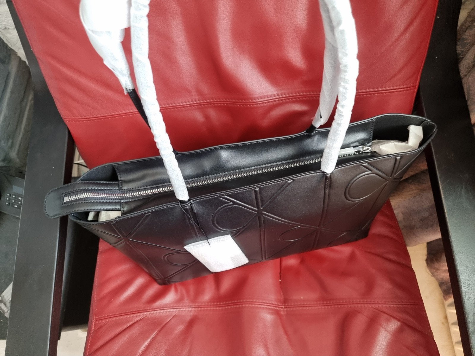 Calvin Klein Zwarte Tote Tas - Nieuw met labels, Sieraden, Tassen en Uiterlijk, Tassen | Reistassen en Weekendtassen, Verzenden
