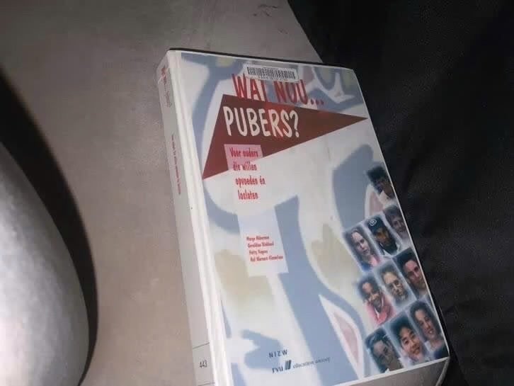 wat nou pubers, Verzenden, Zo goed als nieuw