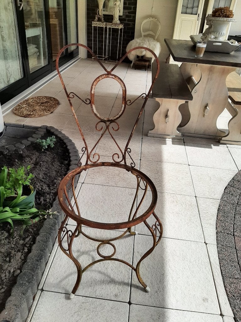 Stoel, brocante. Hoogte 97cm, hoogte zitting 48cm,, Ophalen