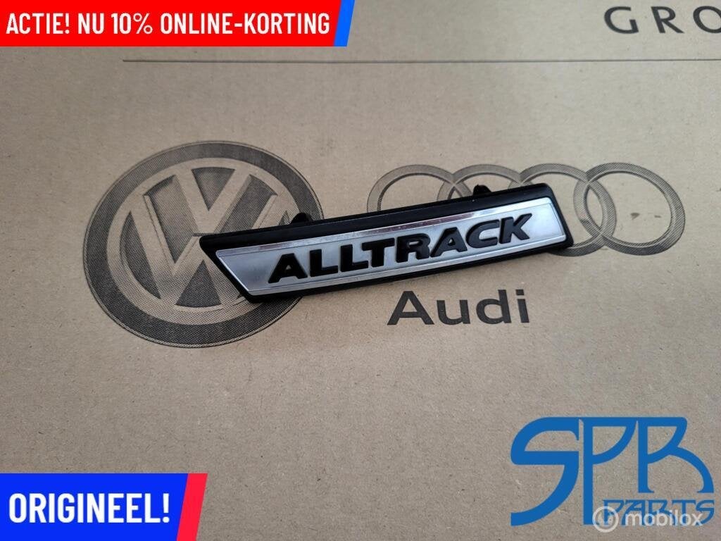 GOLF 7 7.5 ALLTRACK Logo origineel GRILL EMBLEEM 5G9853679, Gebruikt, Volkswagen, Ophalen of Verzenden, Volkswagen