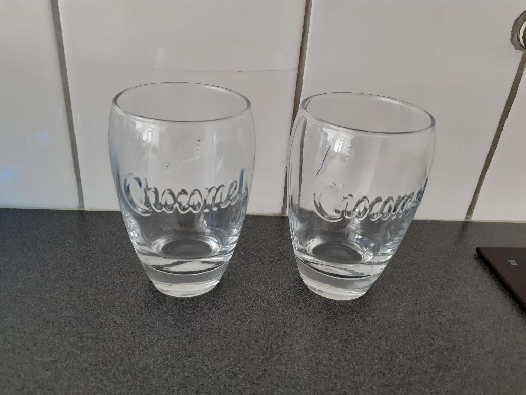 2 Chocomel glazen, Glas of Glazen, Ophalen of Verzenden, Overige stijlen, Glas