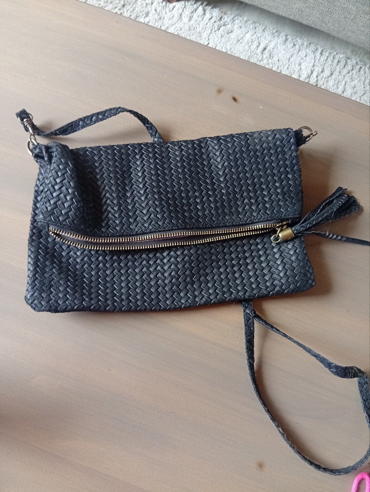 Zwart gevlochten clutch/schoudertasje, Sieraden, Tassen en Uiterlijk, Ophalen of Verzenden, Gebruikt, Zwart, Avondtasje