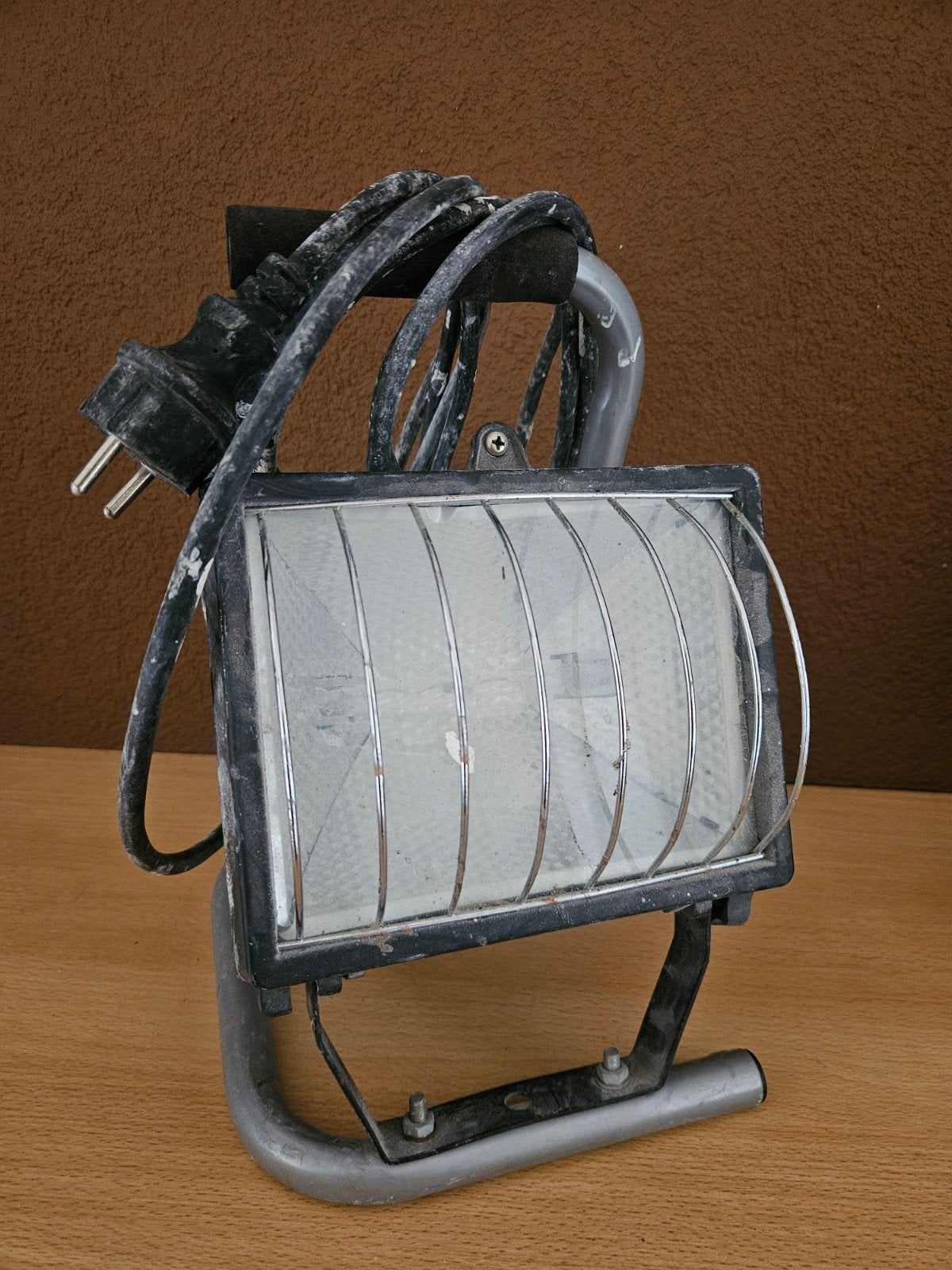 Brennenstuhl Bouwlamp 500W met 5m kabel, IP54, Gebruikt, Met statief, Ophalen of Verzenden, Lamp met armatuur