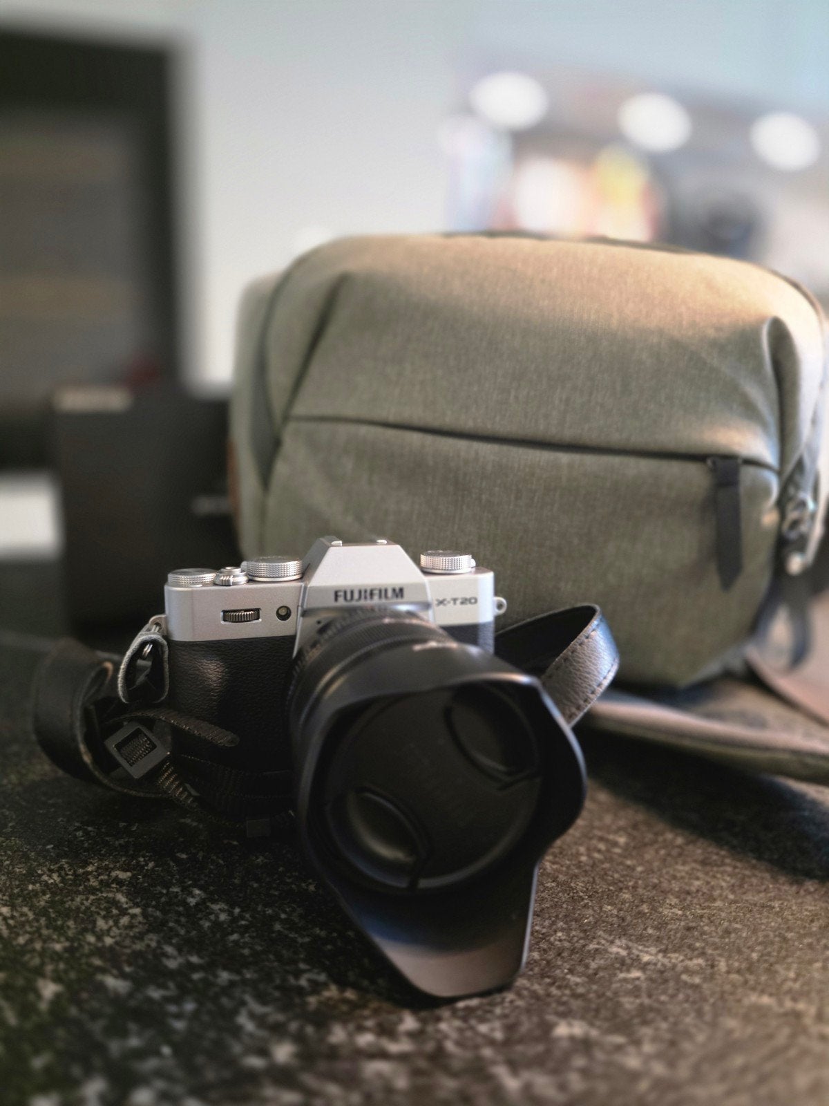 Fujifilm X-T20 Systeemcamera met XF18-55mm lens, Ophalen, Lensdop, Zo goed als nieuw, Fujifilm