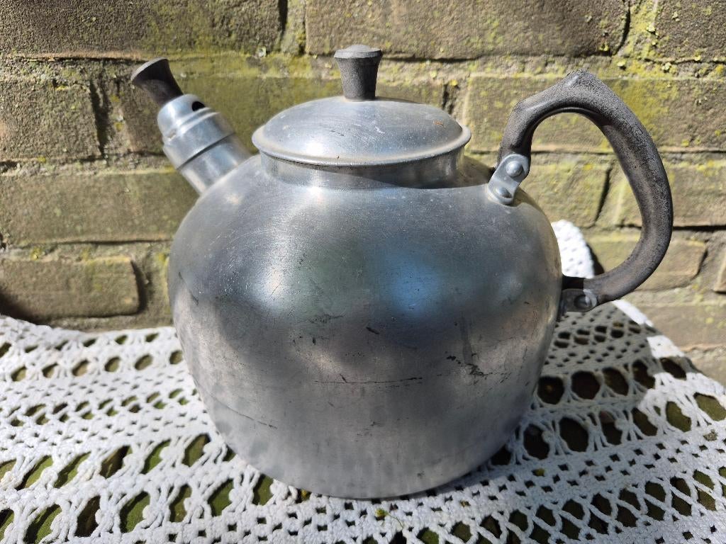 vintage fluitketel, Theepot/fluitketel, Ophalen of Verzenden, Gebruikt, Overige materialen