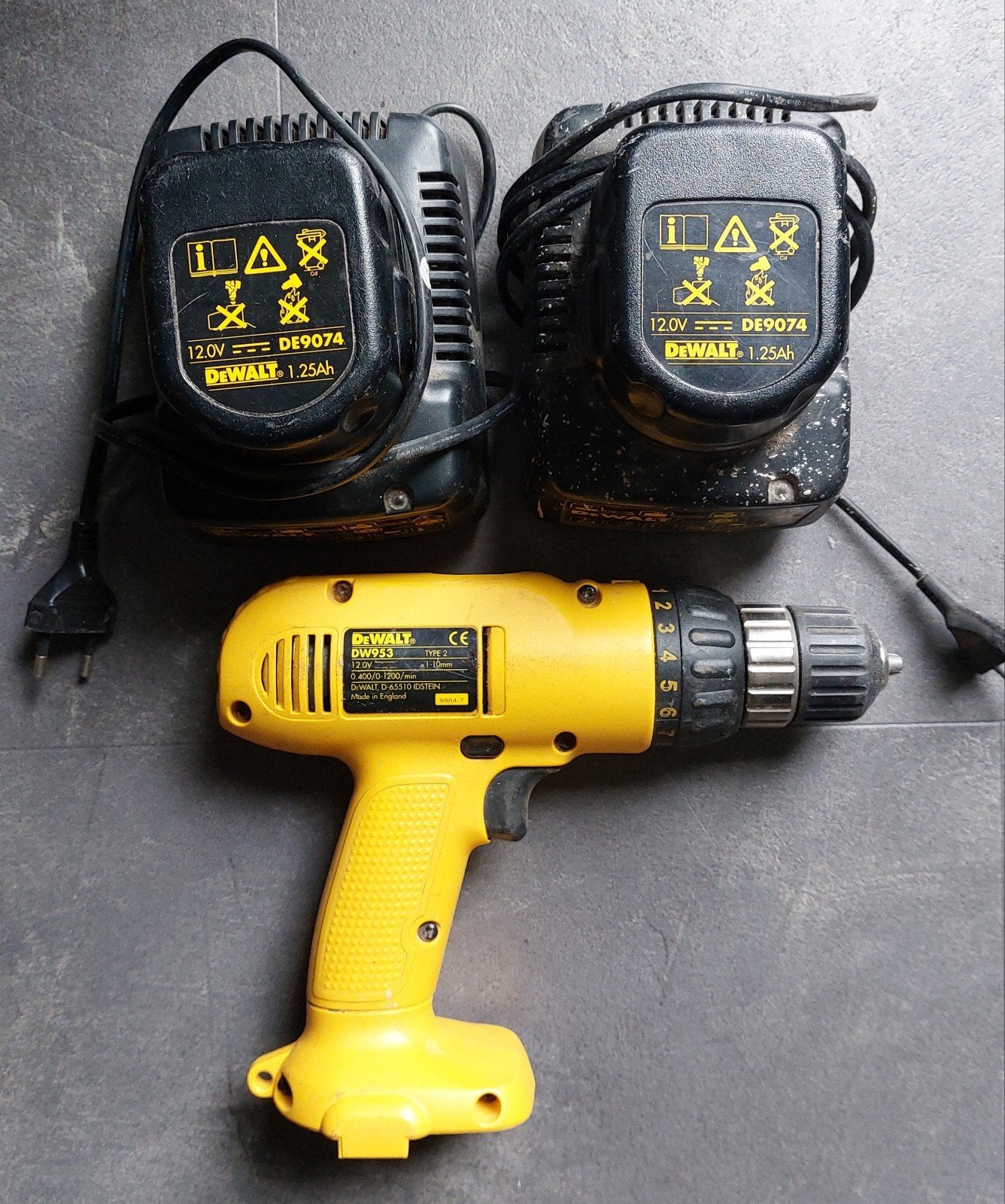 DeWalt Boormachine met 2 Opladers - DE9074, Ophalen, Gebruikt, Minder dan 400 watt, Boormachine