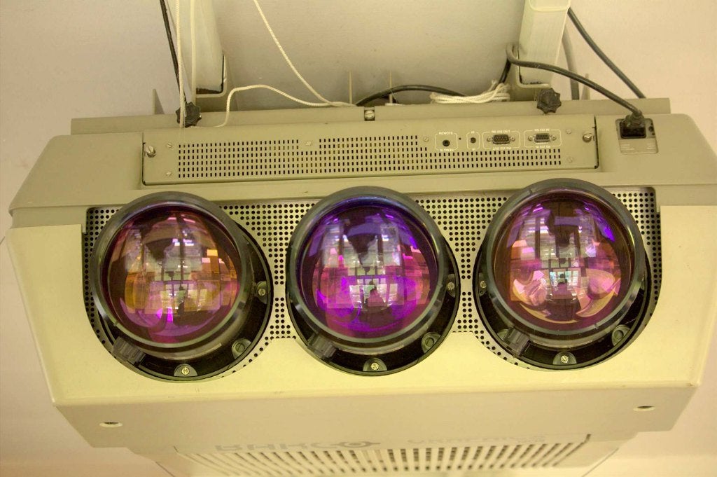 vintage Barco graphics 1209 tube projector gratis, Ophalen, Barco, CRT, Full HD (1080)