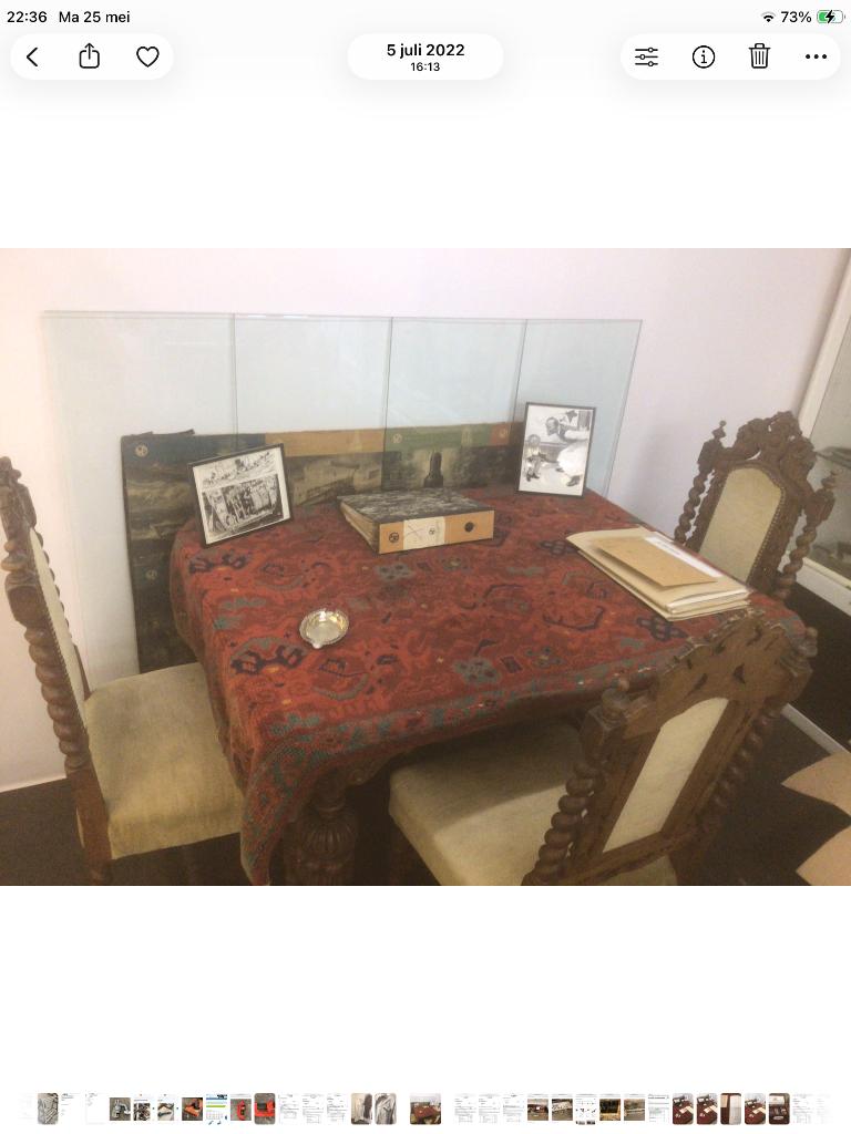 Mechelse tafel met stoelen, Ophalen