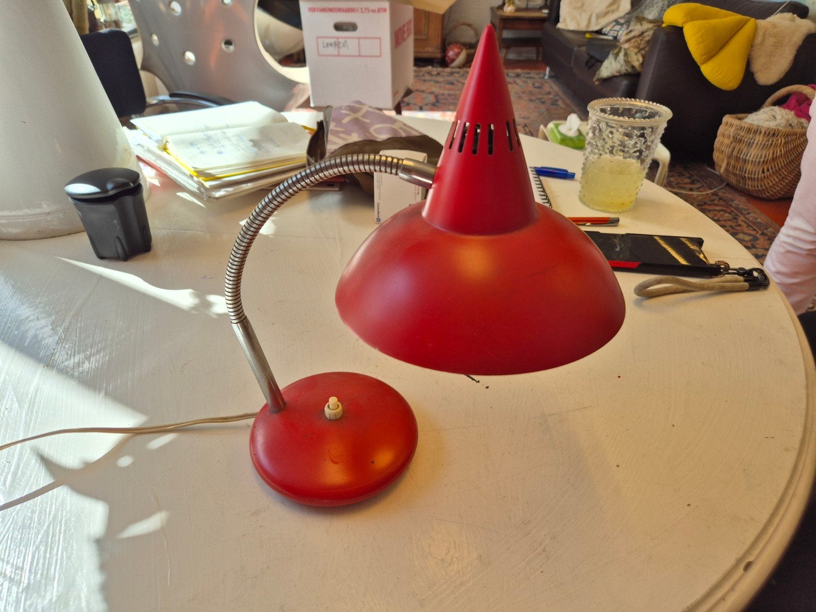 Vintage rode bureaulamp met flexibele arm, Ophalen