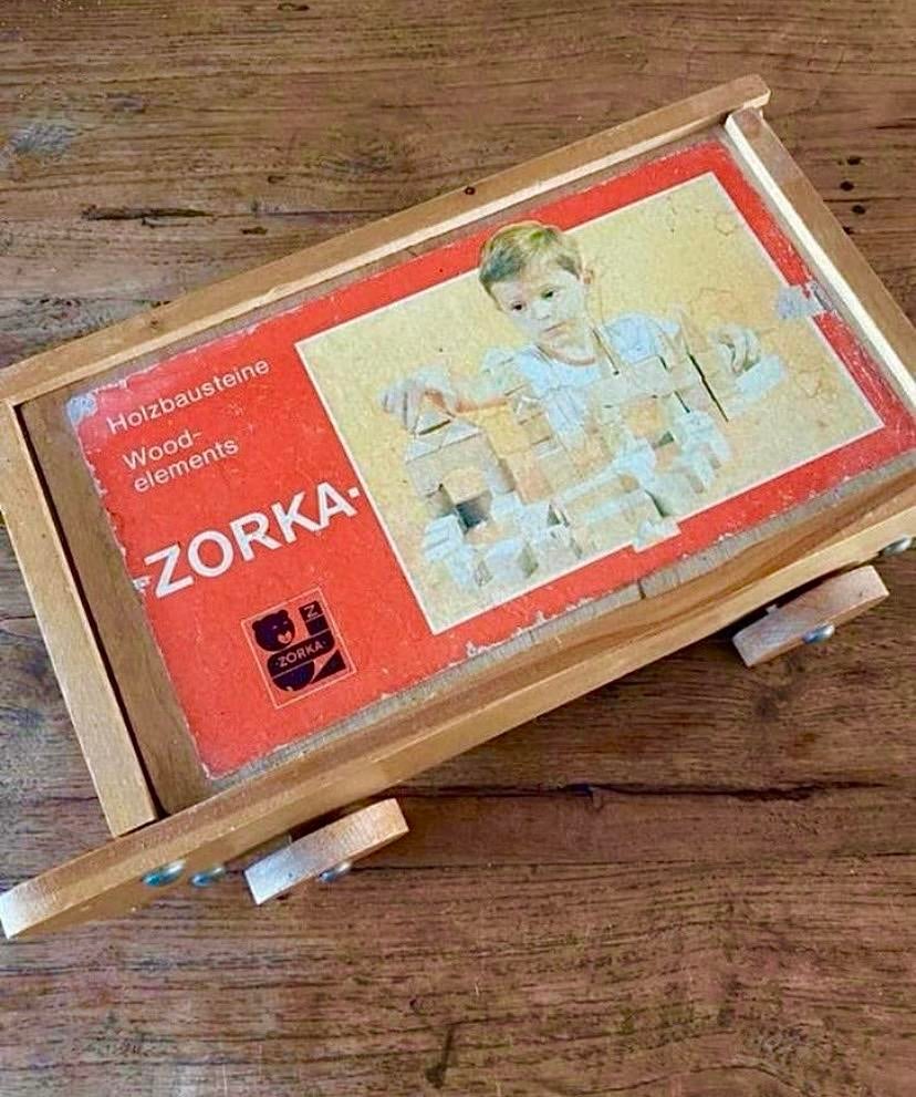 Vintage Zorka trekkar met houten bouwblokken, Ophalen of Verzenden, Gebruikt, Duw- of Trekspeelgoed