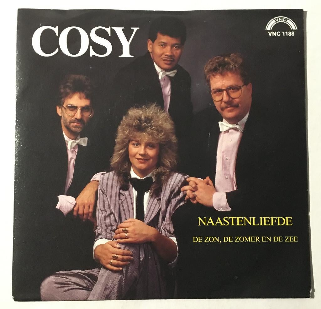 Cosy – Naastenliefde, Fotohoes, Ophalen of Verzenden, Zo goed als nieuw, Nederlandstalig