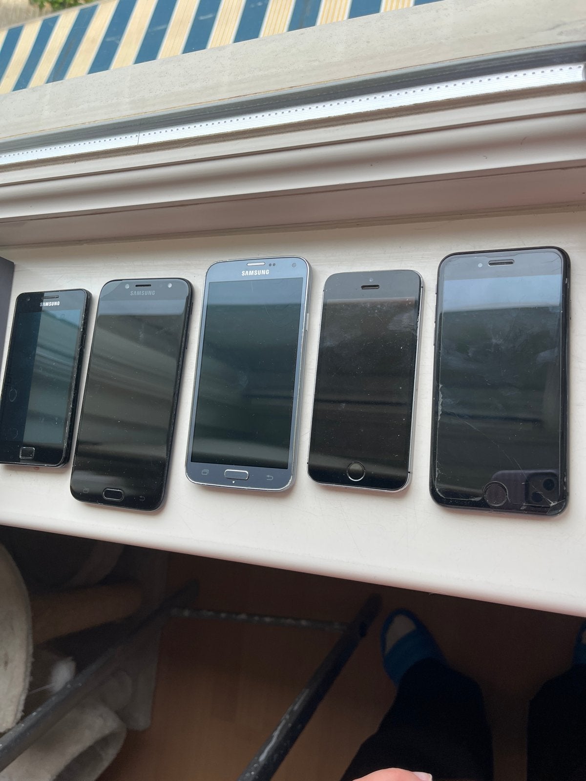 Oude iPhone en Samsung telefoons - Diverse modellen, Telecommunicatie, Mobiele telefoons | Apple iPhone, Gebruikt, 64 GB, Zonder abonnement
