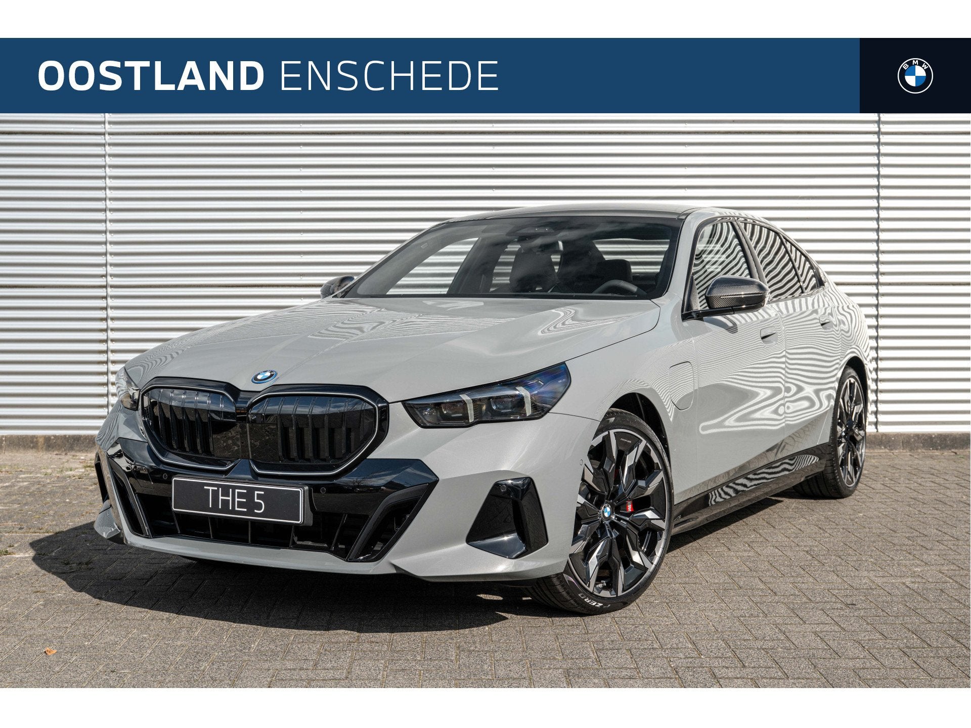 BMW 5 Serie 530e M Sport Automaat / Panoramadak / Trekhaak /, Auto's, Automaat, Achterwielaandrijving, Zwart, 4 cilinders