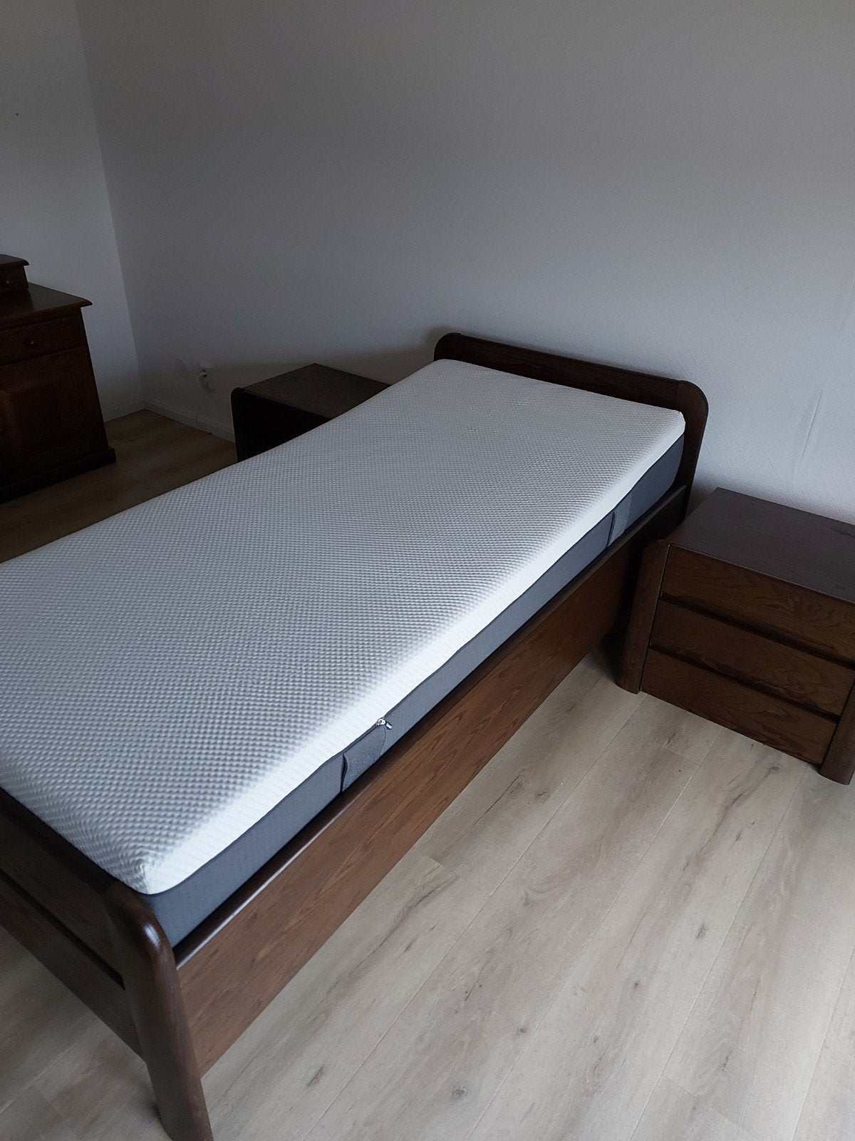 Eenpersoonsbed en nachtkastjes, Huis en Inrichting, Ophalen, Gebruikt, 90 cm, Eenpersoons