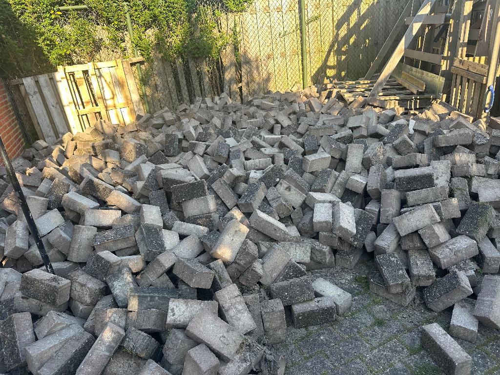 Gratis af te halen betonklinkers / straatklinkers 65 m², Tuin en Terras, Tegels en Klinkers, Ophalen, Gebruikt, Klinkers, 10 m² of meer
