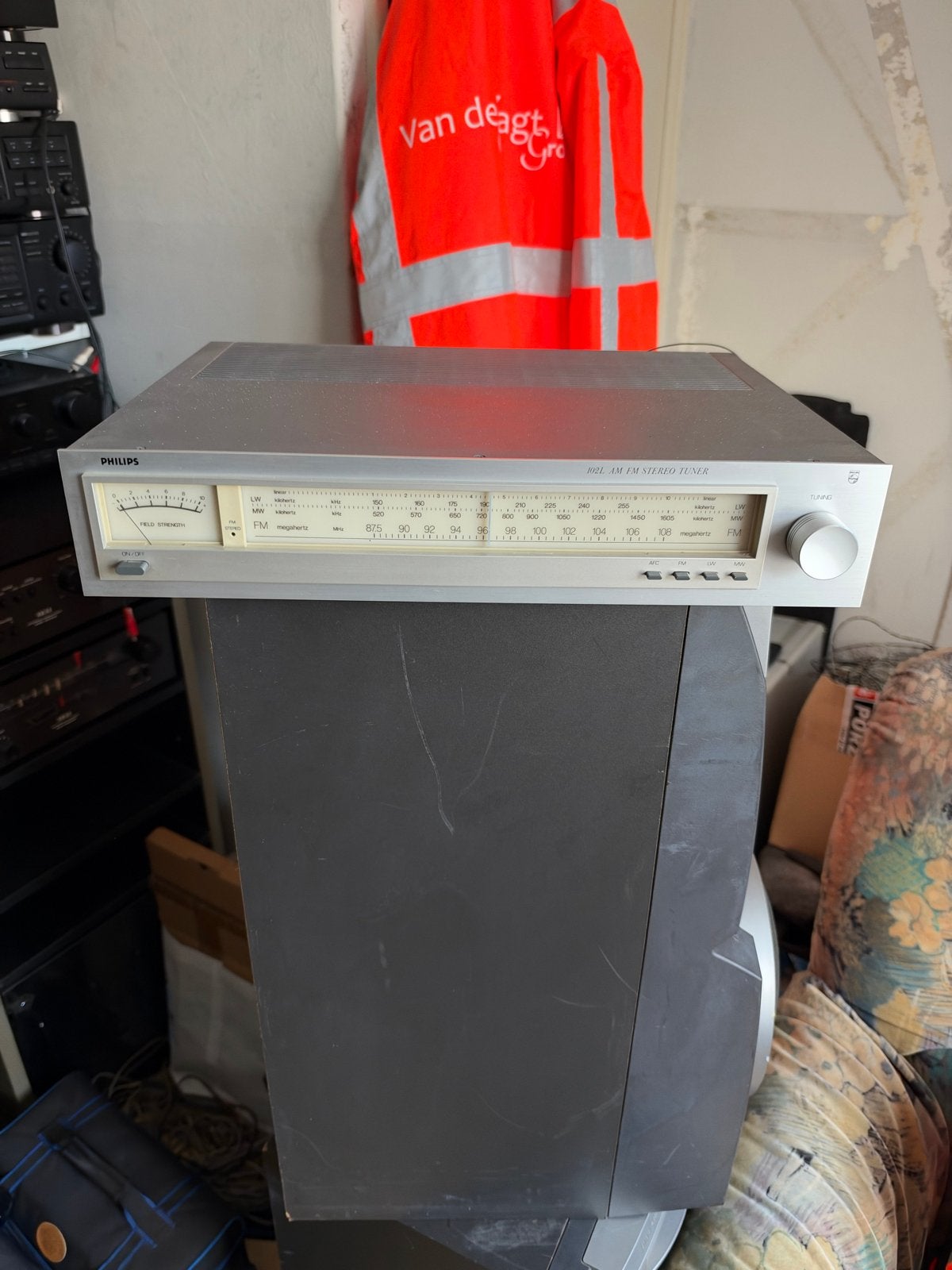 Philips 102L AM-FM Stereo Tuner vintage, Audio, Tv en Foto, Ophalen of Verzenden, Gebruikt, Analoog
