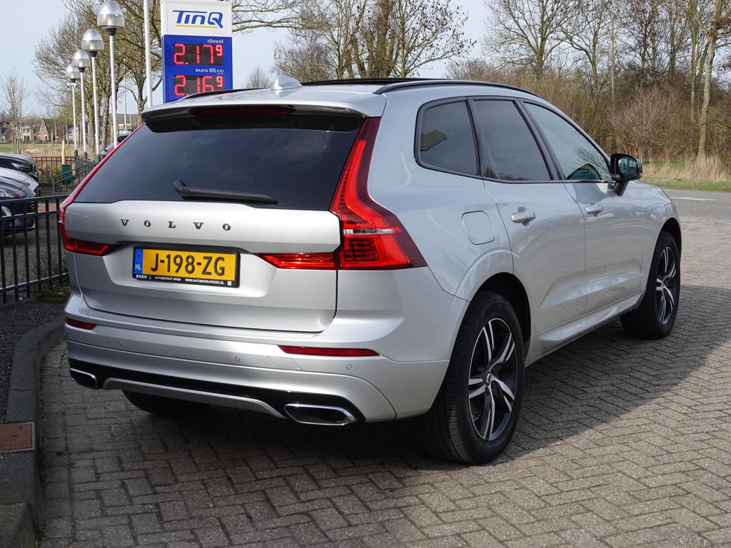 Volvo XC60 2.0 Recharge T6 AWD R-Design PANO | SPORTST. | ME, Auto's, Automaat, Gebruikt, Euro 6, 138 €/maand