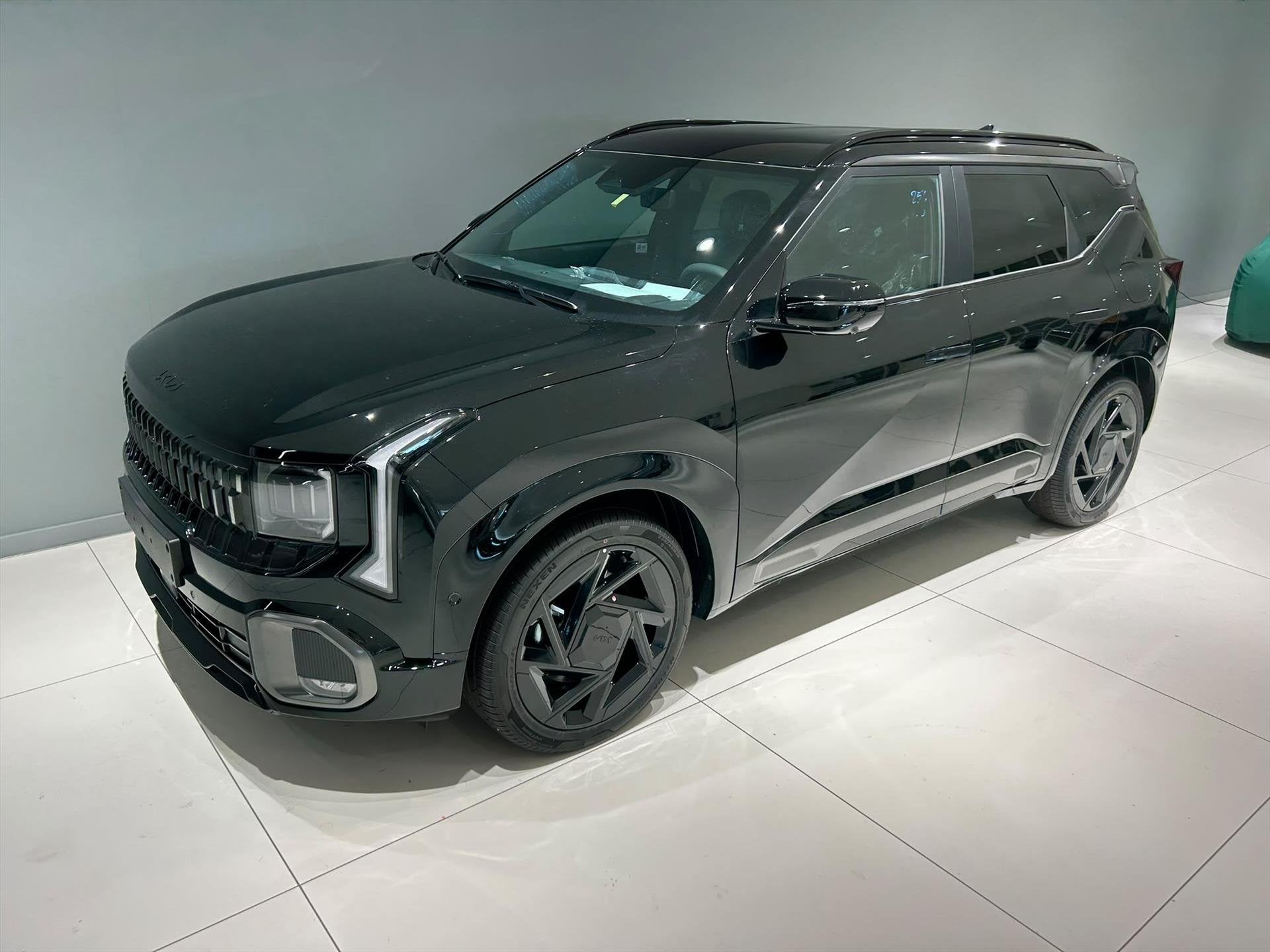 Kia Seltos 1.6 T-GDi 180pk DCT6 X-Line Demo Edition, Auto's, Automaat, Zwart, 1465 kg, Zwart