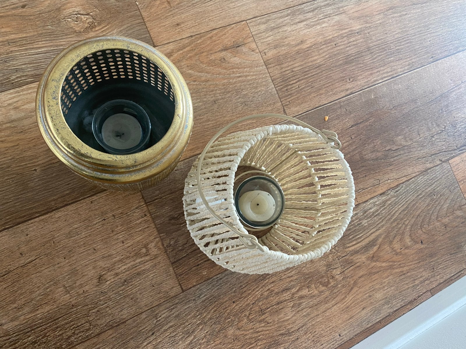 Set van 2 sfeervolle windlichten/waxinelichthouders, Huis en Inrichting, Woonaccessoires | Kandelaars en Kaarsen, Windlicht, Gebruikt
