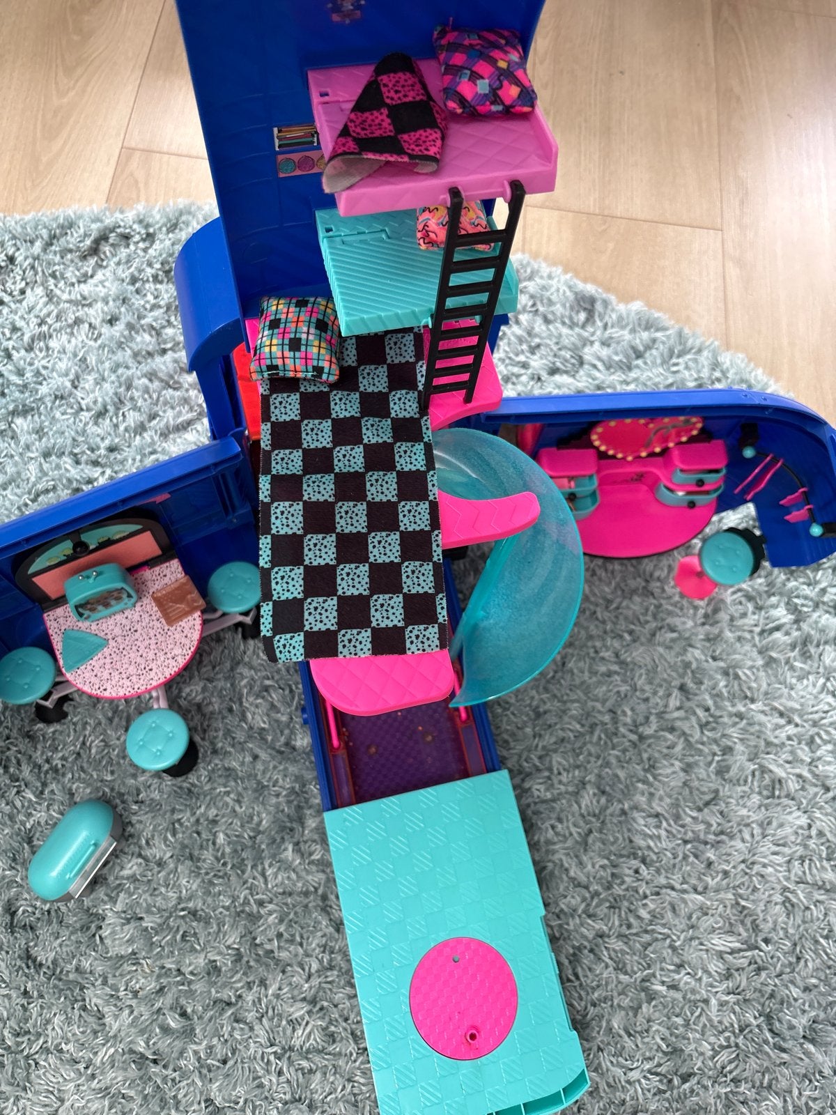 L.O.L. Surprise! 4-in-1 Glamper Camper met pop, Ophalen, Zo goed als nieuw