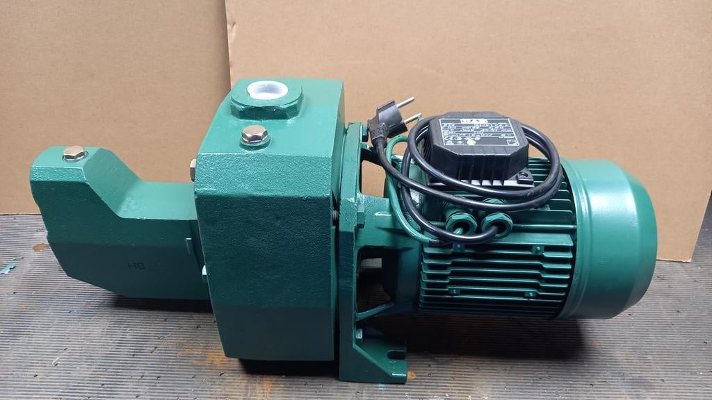 DAB JET151M 220v waterpomp, Ophalen of Verzenden, Zo goed als nieuw, Beregeningspomp