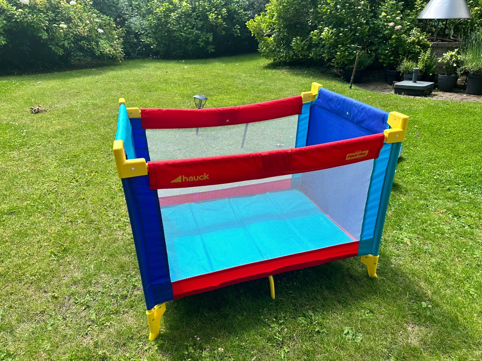 Hauck babybed babybox inklapbaar campingbedje, Ophalen, Zo goed als nieuw, Reisbedje