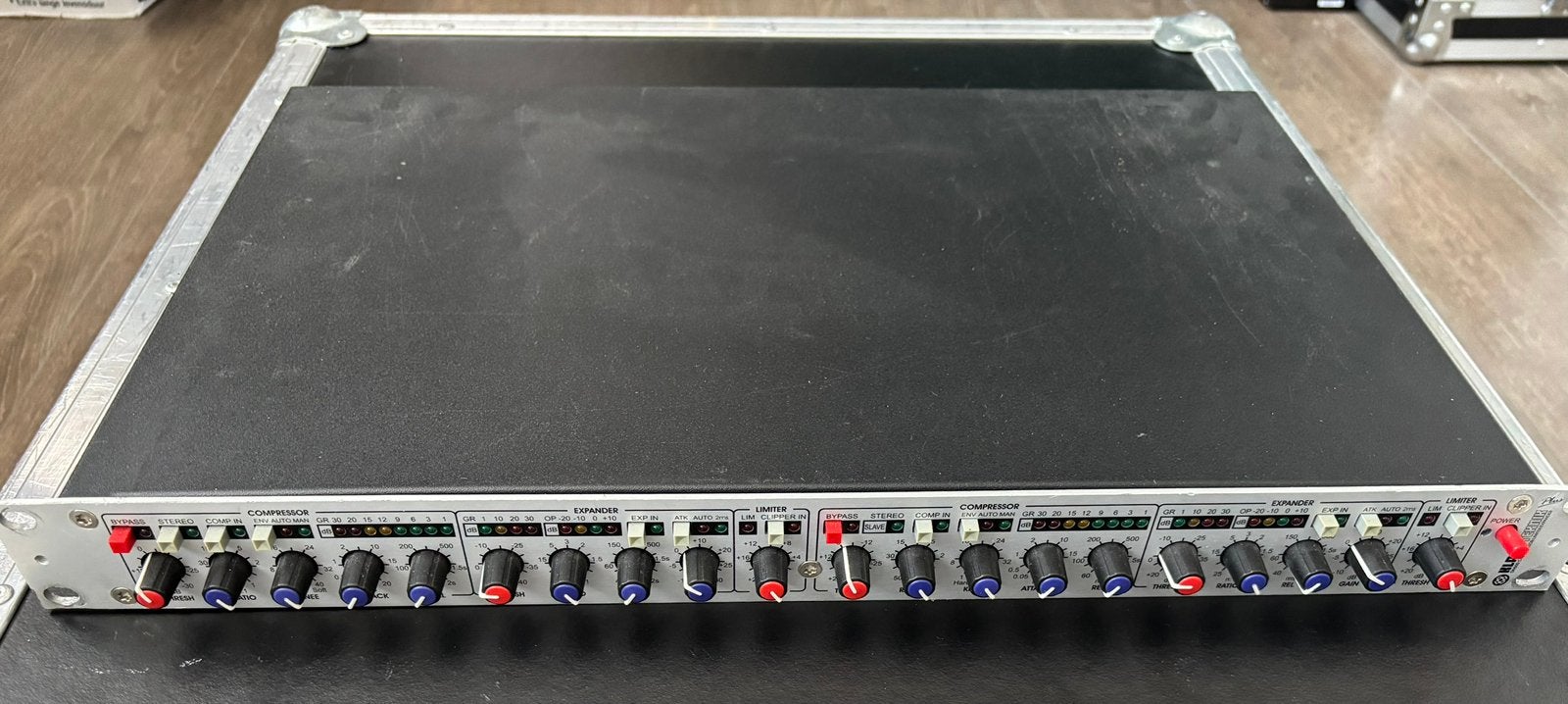 Klark Teknik DN500 Plus Compressor / Expander, Muziek en Instrumenten, Effecten, Ophalen of Verzenden, Gebruikt, Compressor