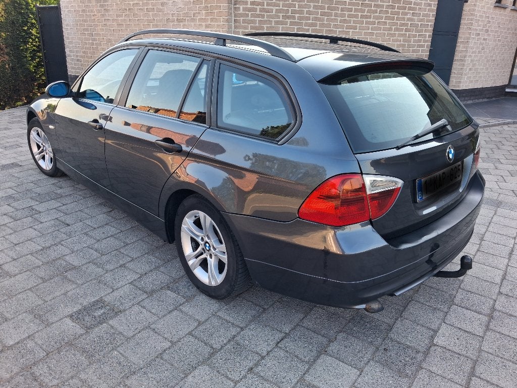 Bmw e91 318d 19/03/2007 voor onderdelen START EN RIJDT., Ophalen, Gebruikt, BMW