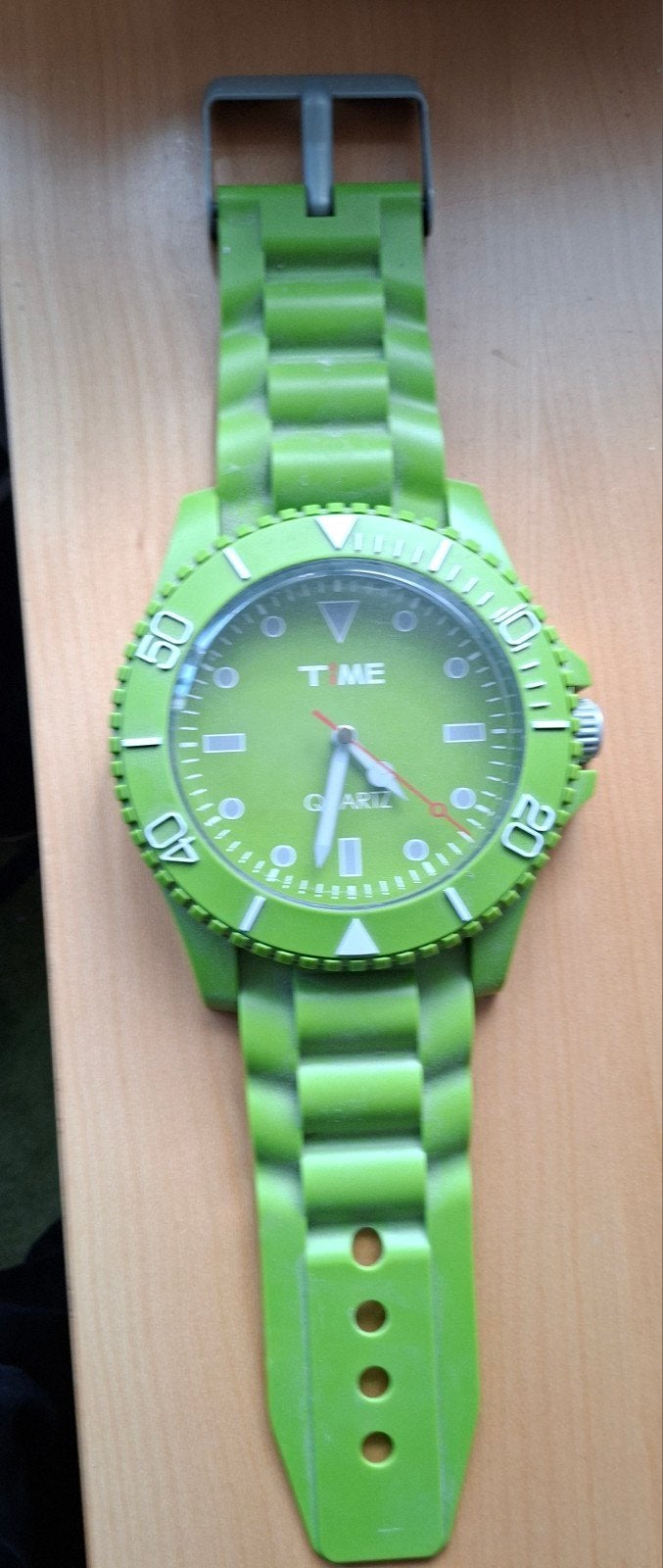 Leuke groene kinderklok - werkt op 1 AA batt, Ophalen of Verzenden, Gebruikt, Groen, Jongen of Meisje