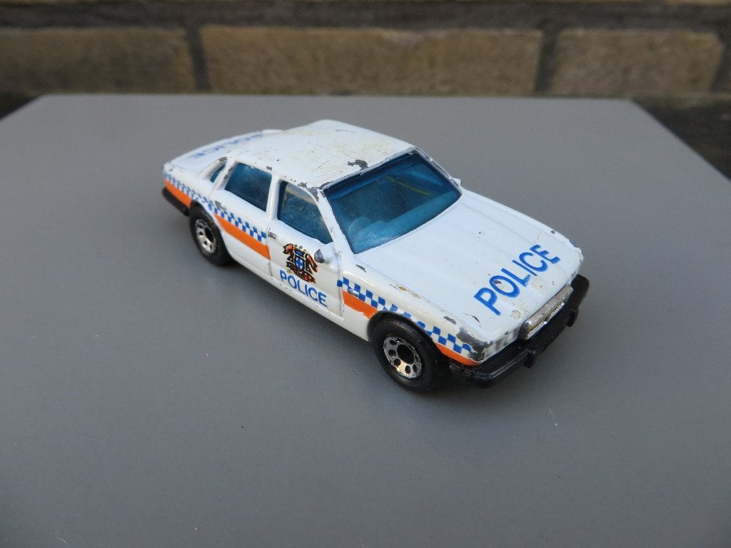 Matchbox Jaguar XJ6 POLICE, Hobby en Vrije tijd, Modelauto's | Overige schalen, Ophalen of Verzenden, Gebruikt, Auto