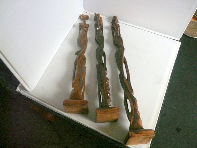 Houten Afrikaanse vrouwenfiguren (ca. 44 cm) - foto's, Verzamelen, Beelden en Beeldjes, Ophalen of Verzenden, Zo goed als nieuw