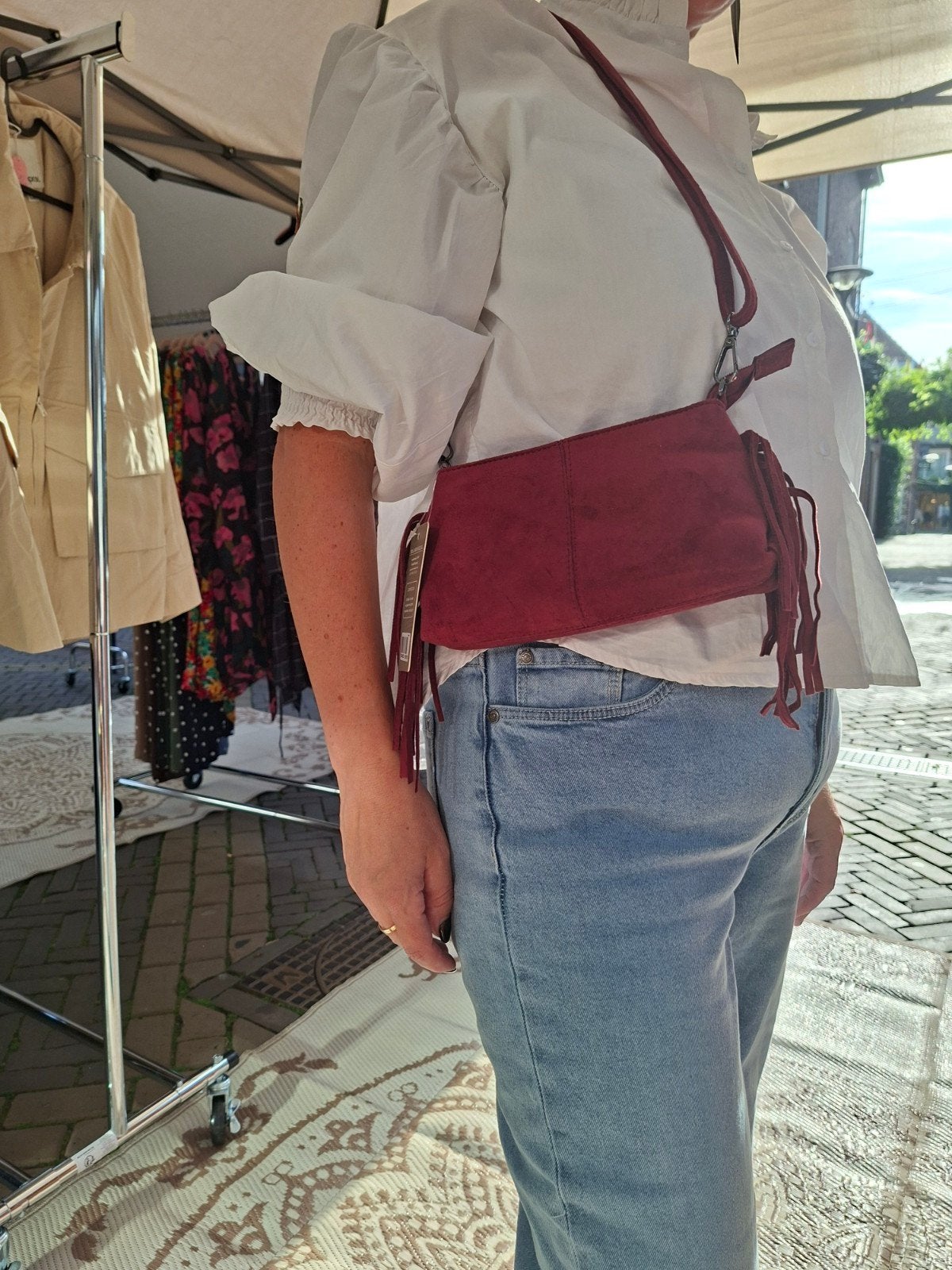 bordeaux rood vegan suede leren schoudertasje, Nieuw, Ophalen of Verzenden, Mhmoutlet, Mijpehoesstee@gmail.com