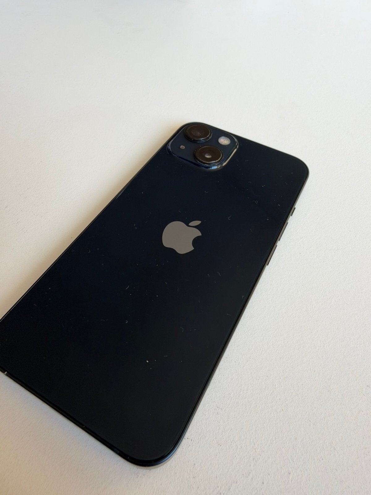 Foto 3 van iPhone 13 128GB midnight