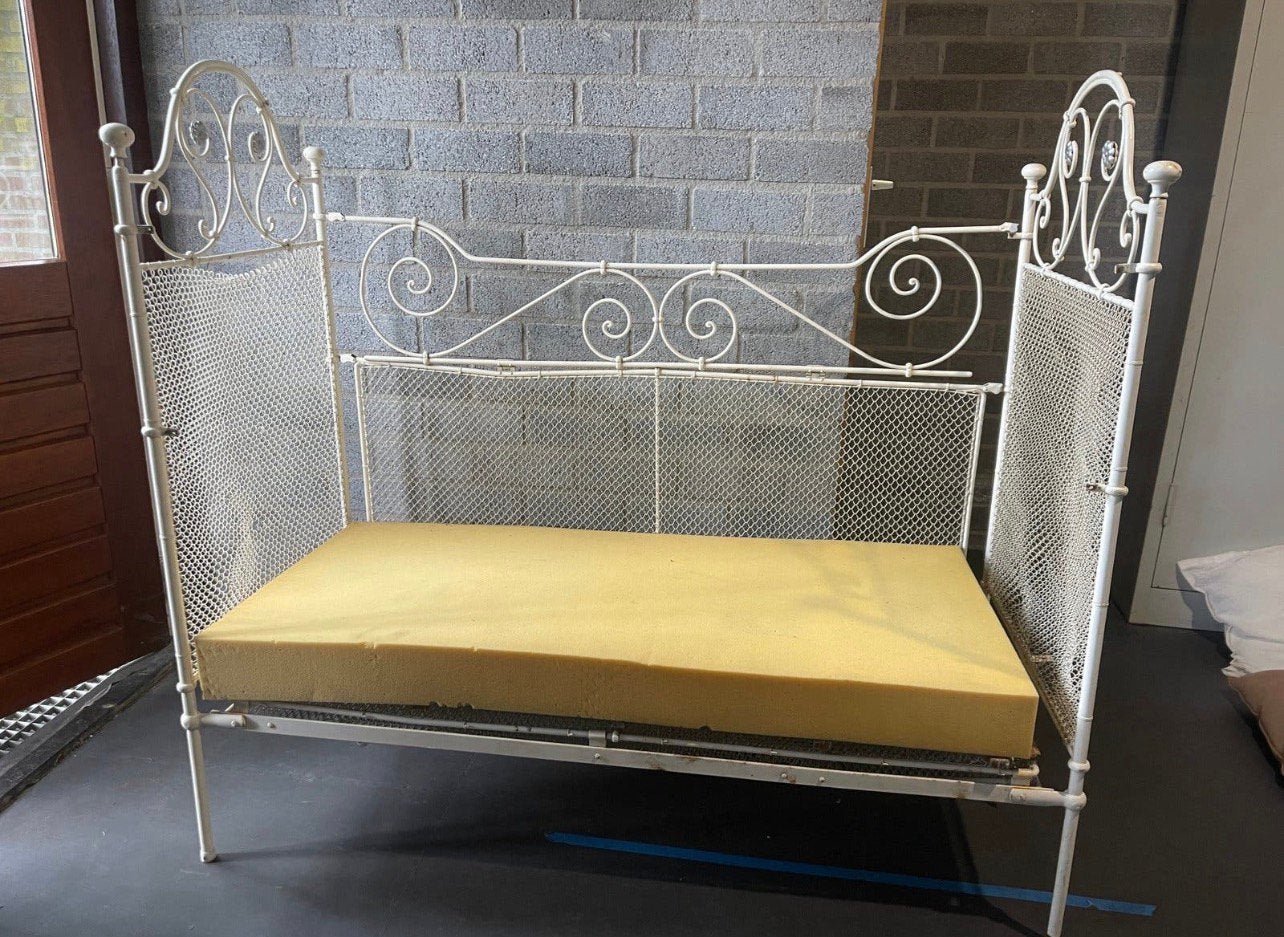 Brocante bedje/ bankje, Ophalen of Verzenden