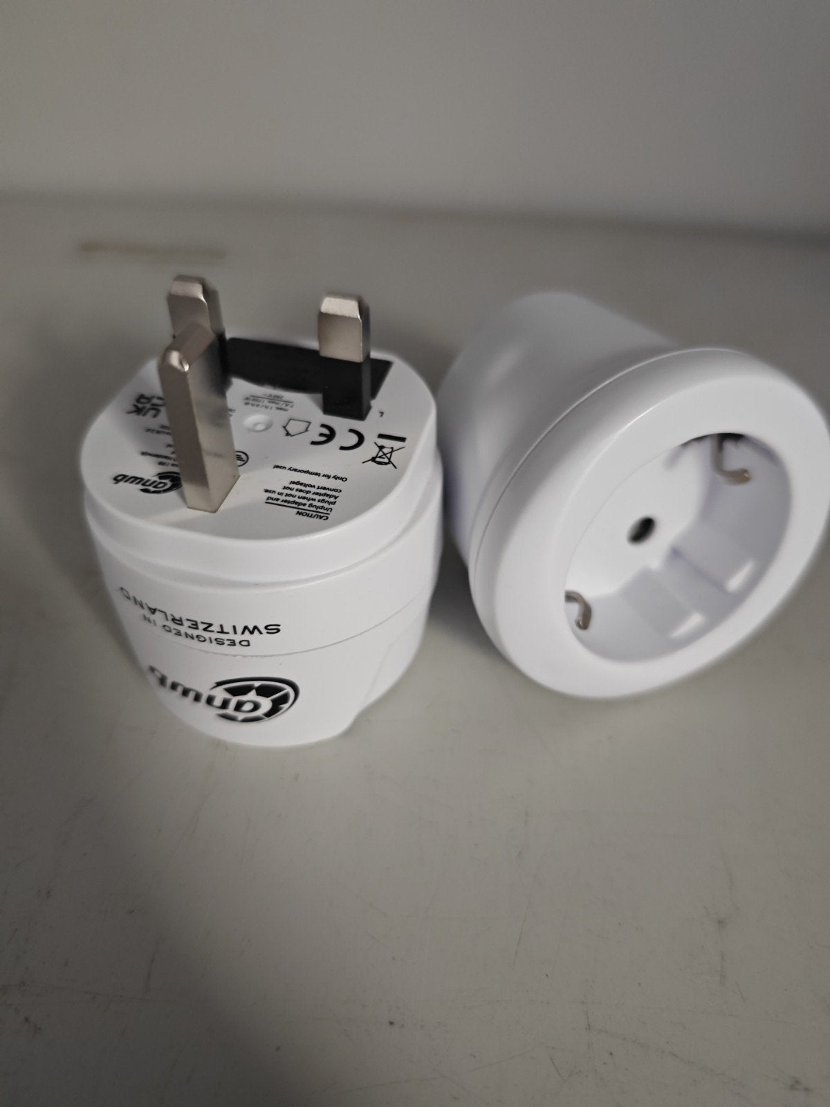 2 UK stekker adapters, Ophalen of Verzenden, Zo goed als nieuw